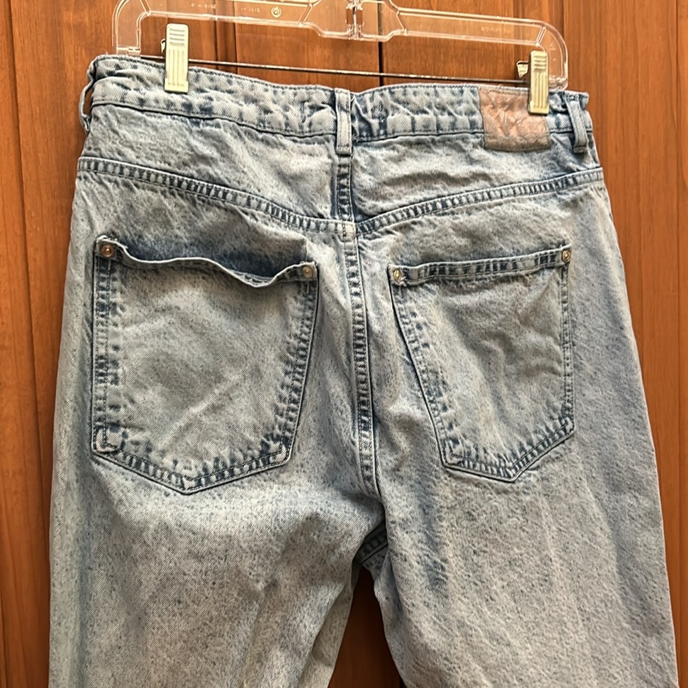 Zara light wash frayed jeans size 10 - Picture 5 of 7